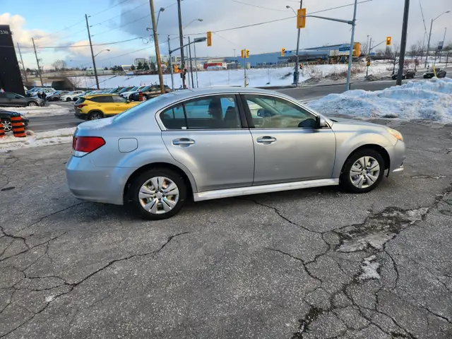 2012 SUBARU LEGACY 2.5I - Photo 8