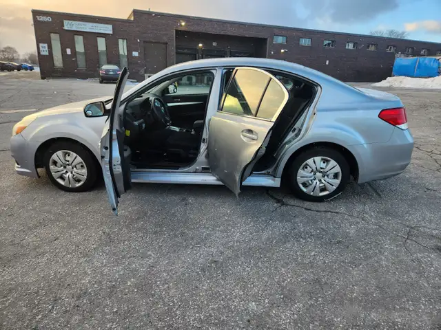 2012 SUBARU LEGACY 2.5I - Photo 11