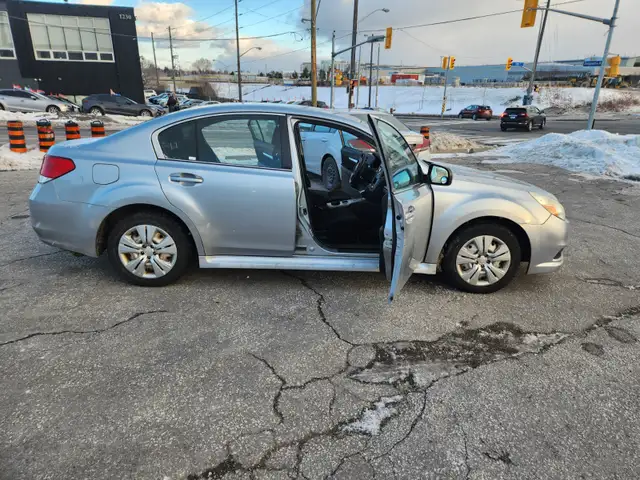 2012 SUBARU LEGACY 2.5I - Photo 12