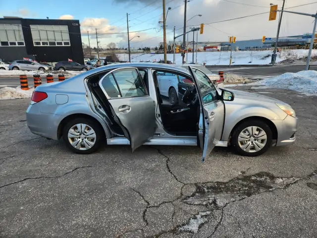 2012 SUBARU LEGACY 2.5I - Photo 13