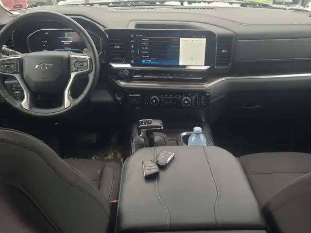 2024 Chevrolet Silverado 1500 RST RST/5.3L V8/PWR BUCKETS/12K... - Photo 2