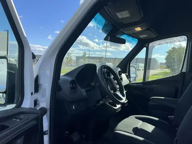 2019 Mercedes-Benz Sprinter Van Sprinter 2500 - Cargo - Photo 10