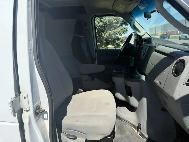2014 Ford E 250 CARGO - Photo 20
