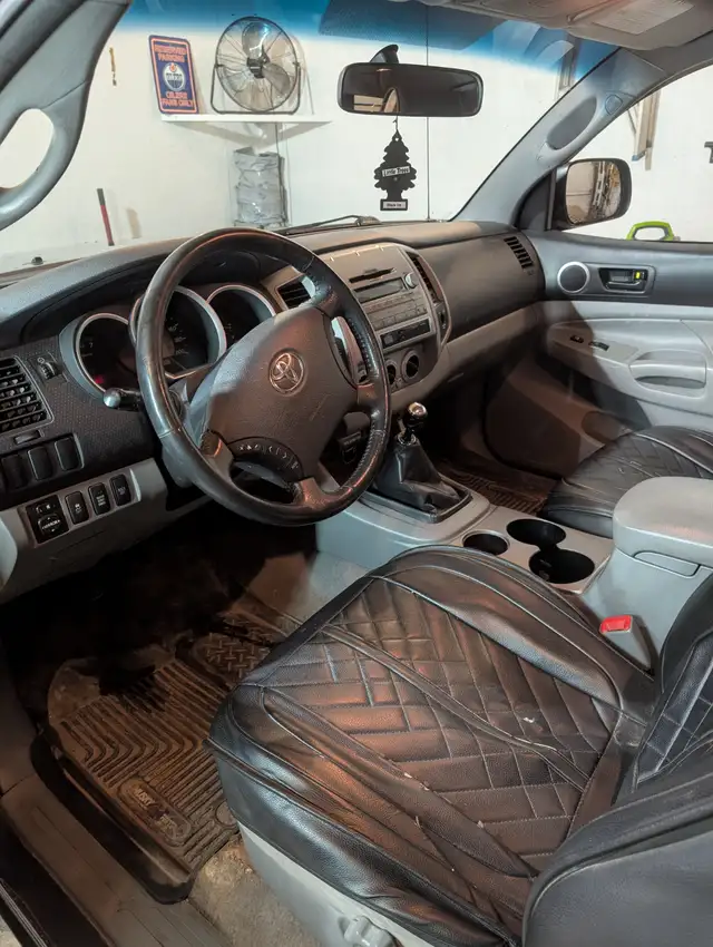 2010 Toyota Tacoma - Photo 5
