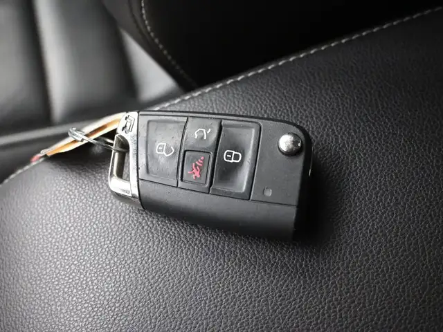 2019 Volkswagen Golf R - Call 902-466-9550 288 HP/280 LB-FT, App - Photo 5