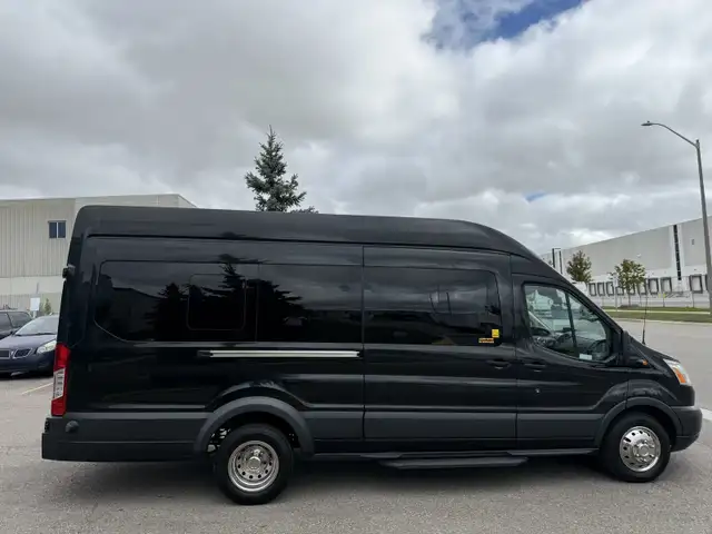 2015 Ford Transit Wagon T350HD XLT 15 Passenger - Photo 15