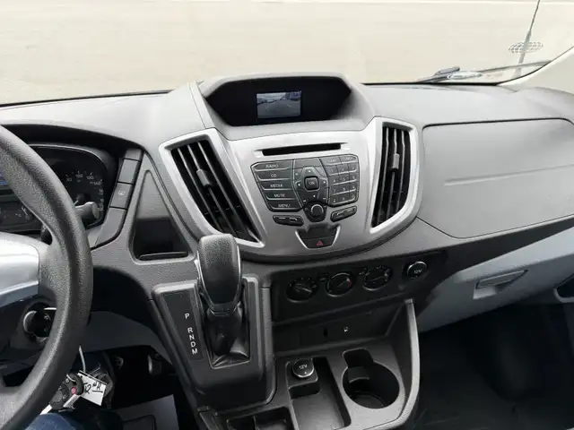 2015 Ford Transit Wagon T350HD XLT 15 Passenger - Photo 22