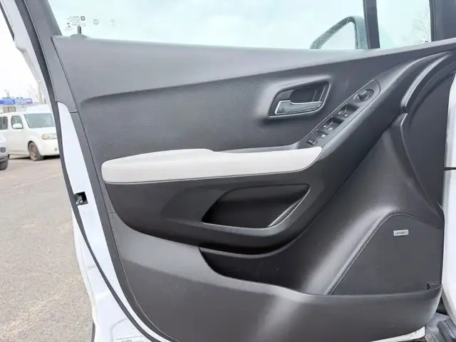 2019 Chevrolet Trax - Photo 19