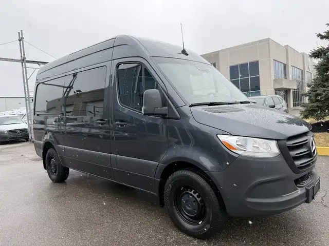 2023 Mercedes-Benz Sprinter Van - Photo 2