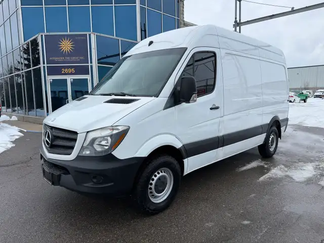 2014 Mercedes-Benz Sprinter 144WB - HIGH ROOF