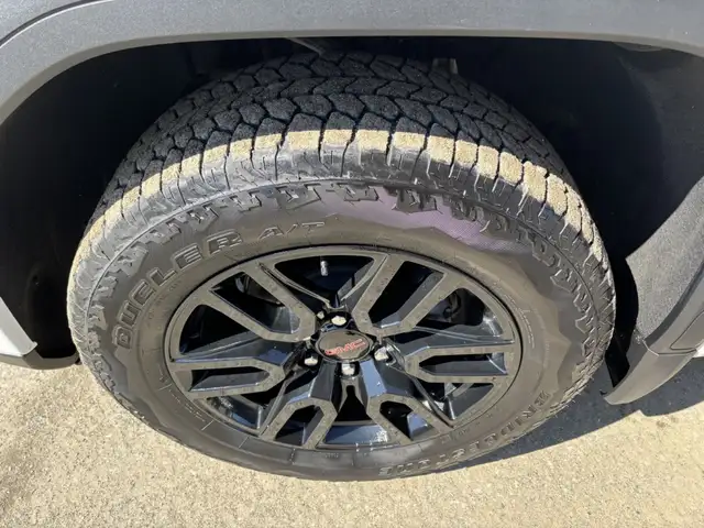 2025 GMC Sierra 1500 Elevation,X31 , V8 - Photo 10