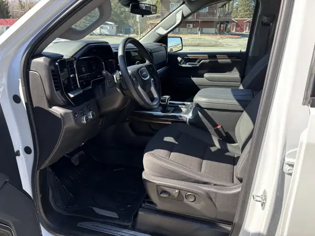 2025 GMC Sierra 1500 Elevation,X31 , V8 - Photo 20