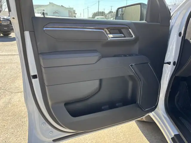2025 GMC Sierra 1500 Elevation,X31 , V8 - Photo 21