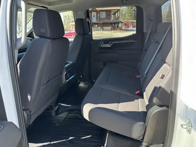 2025 GMC Sierra 1500 Elevation,X31 , V8 - Photo 30