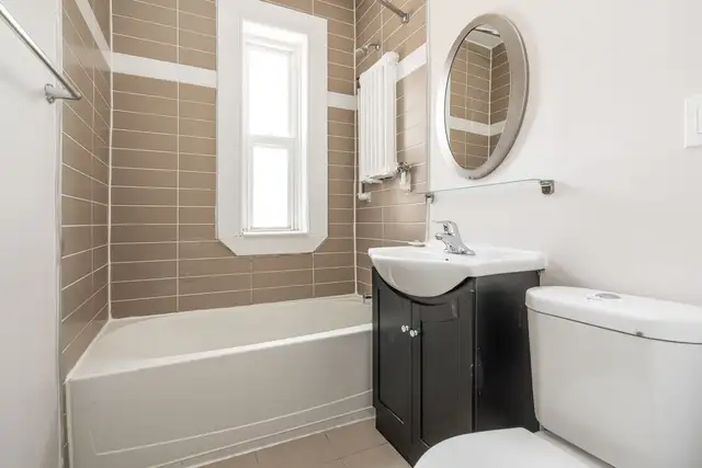 renovated one bedroom, Yonge and Wellesley - ID 1991 - Photo 8