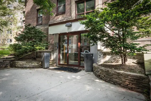 renovated one bedroom, Yonge and Wellesley - ID 1991 - Photo 10