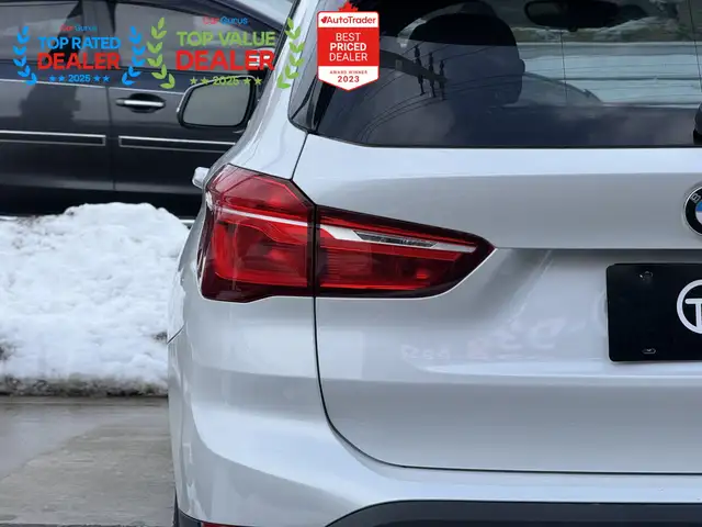 2016 BMW X1 | PREMIUM | PANO | BACK UP CAMERA | - Photo 11