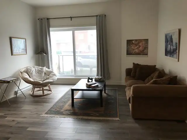 Magnifique 4 ½ disponible en août, près du REM – 1 950 $ Apartme - Photo 2