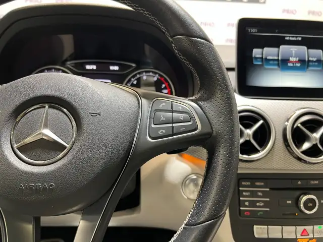 2017 Mercedes-Benz B-Class - Photo 23