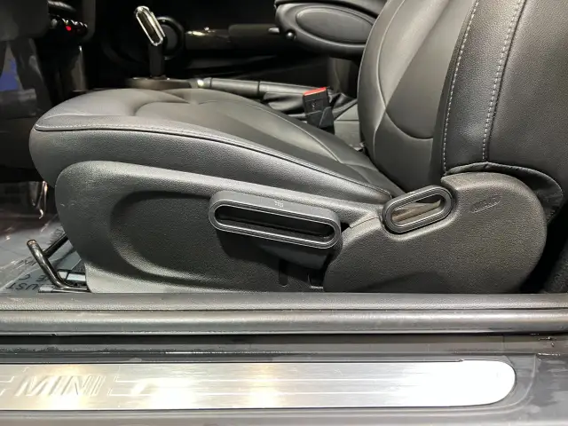 2020 MINI 3 Door - Photo 14
