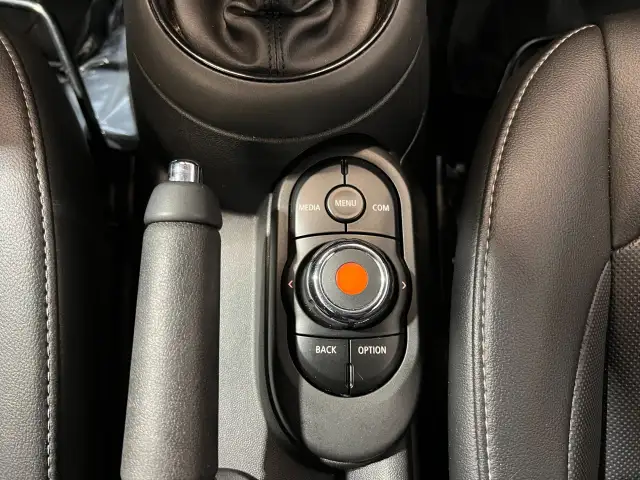 2020 MINI 3 Door - Photo 26