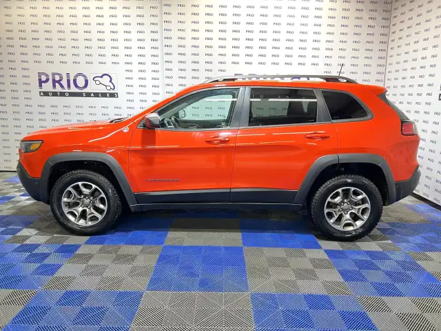 2021 Jeep Cherokee - Photo 2