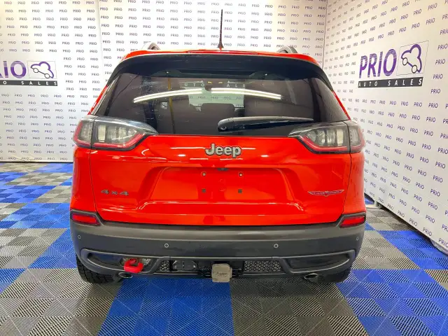 2021 Jeep Cherokee - Photo 4