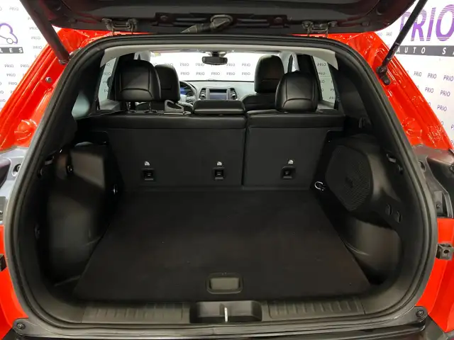 2021 Jeep Cherokee - Photo 6