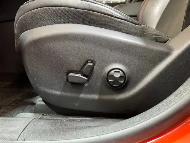 2021 Jeep Cherokee - Photo 14