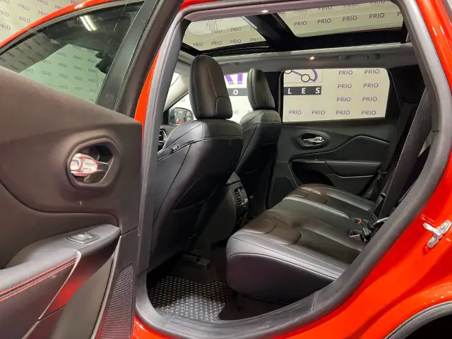 2021 Jeep Cherokee - Photo 17