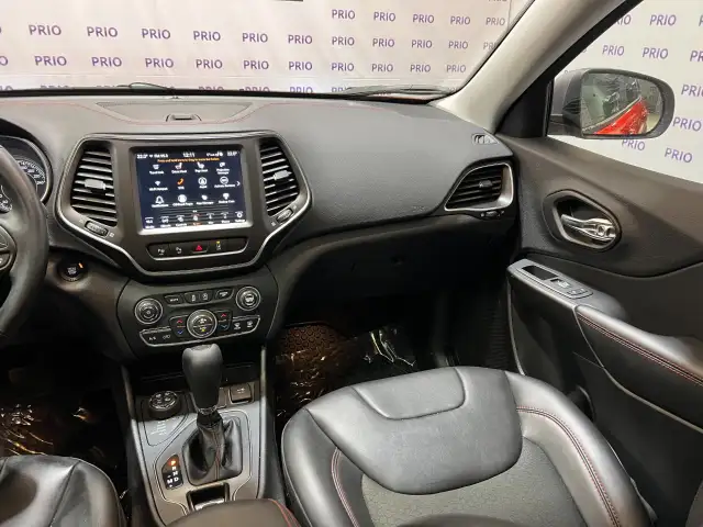 2021 Jeep Cherokee - Photo 29