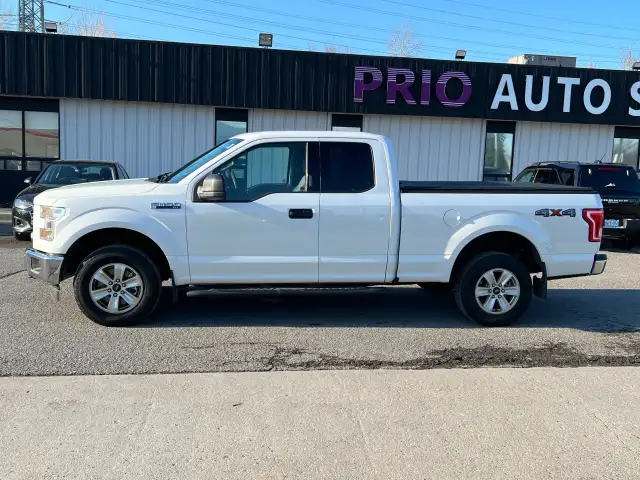 2017 Ford F-150 - Photo 2