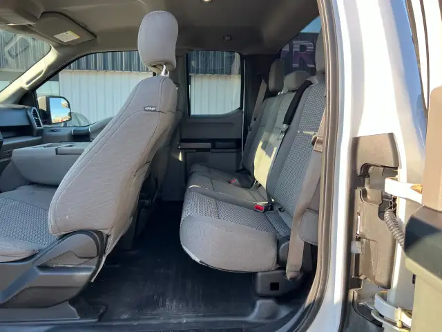 2017 Ford F-150 - Photo 16