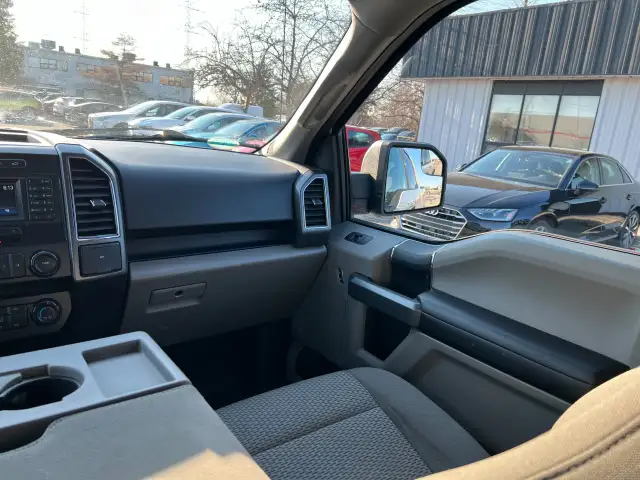 2017 Ford F-150 - Photo 20