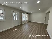 RENOVATED 3 BED/1 BATH MAIN FLOOR UNIT EAST WINDSOR   60% OF UTI - Photo 9