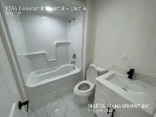 RENOVATED 3 BED/1 BATH MAIN FLOOR UNIT EAST WINDSOR   60% OF UTI - Photo 13