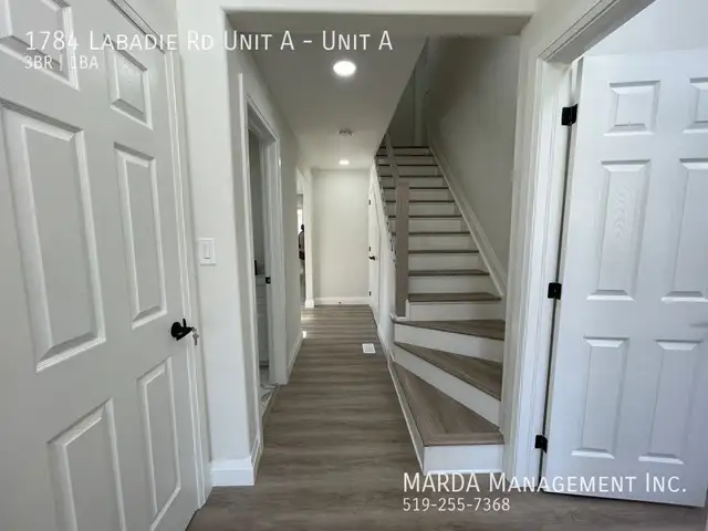 RENOVATED 3 BED/1 BATH MAIN FLOOR UNIT EAST WINDSOR   60% OF UTI - Photo 18