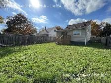 RENOVATED 3 BED/1 BATH MAIN FLOOR UNIT EAST WINDSOR   60% OF UTI - Photo 36