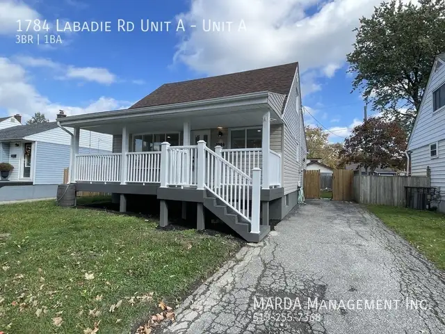 RENOVATED 3 BED/1 BATH MAIN FLOOR UNIT EAST WINDSOR   60% OF UTI - Photo 39