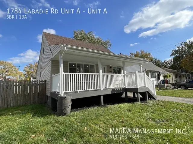 RENOVATED 3 BED/1 BATH MAIN FLOOR UNIT EAST WINDSOR   60% OF UTI - Photo 40