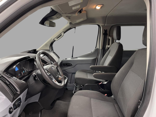 Ford Transit Passenger Wagon XLT 2018 - Photo 9