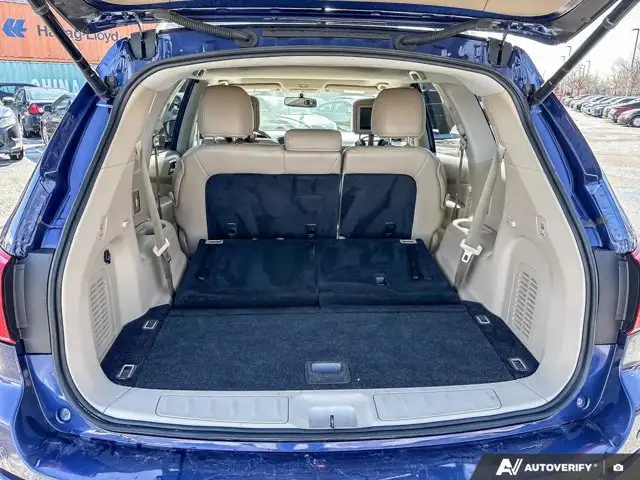 2018 Nissan Pathfinder Platinum | 7 Passenger | Navigation - Photo 21