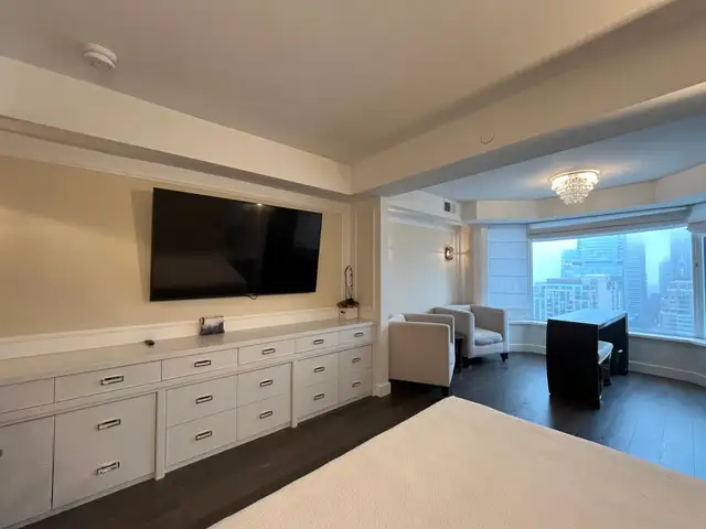 YORKVILLE PLAZA: Furnished 1 Bedroom Condo For Rent Toronto - Photo 6