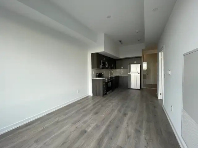 DOWNTOWN HAMILTON: 2 Bedroom/2 Bath Condo For Rent w/ PARKING - Photo 5