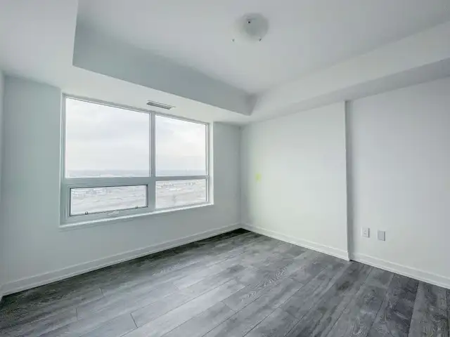 DOWNTOWN PICKERING: 2 Bedroom Corner Condo For Rent w/ PARKING - Photo 10