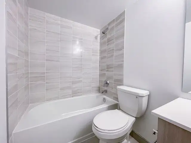 DOWNTOWN PICKERING: 2 Bedroom Corner Condo For Rent w/ PARKING - Photo 12