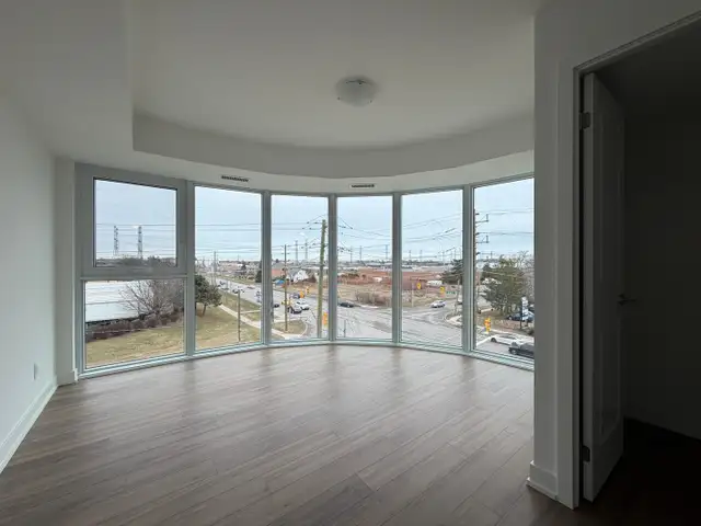 DOWNTOWN PICKERING: Large Brand New 2 BDRM Corner Condo For Rent - Photo 7