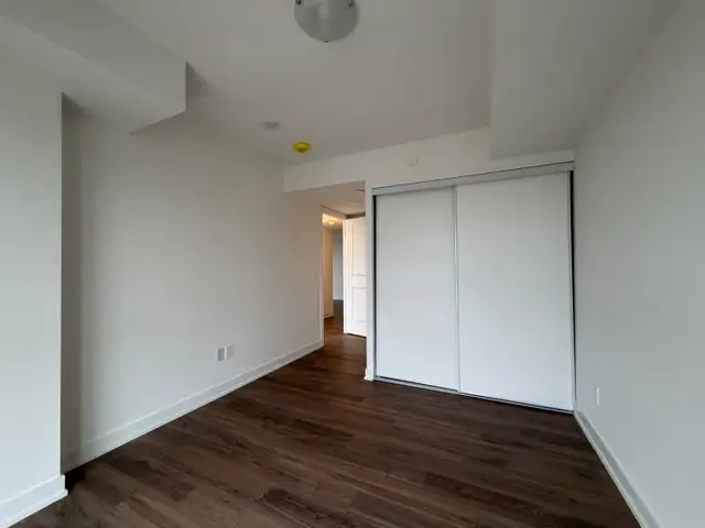 DOWNTOWN PICKERING: Large Brand New 2 BDRM Corner Condo For Rent - Photo 11