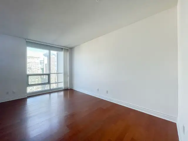 COLLEGE PARK: 2 Bedroom Corner Condo For Rent Downtown Toronto - Photo 13