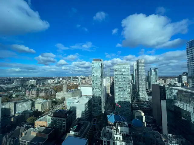 COLLEGE PARK: 2 Bedroom Corner Condo For Rent Downtown Toronto - Photo 17